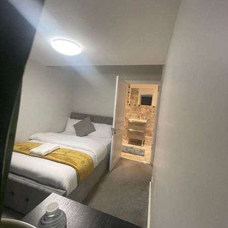 Beautiful En-Suite Bedroom Ipswich Ngoại thất bức ảnh