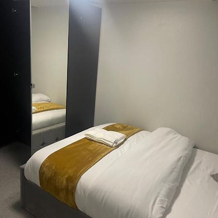 Beautiful En-Suite Bedroom Ipswich Ngoại thất bức ảnh