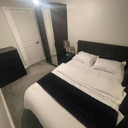 Beautiful En-Suite Bedroom Ipswich Ngoại thất bức ảnh