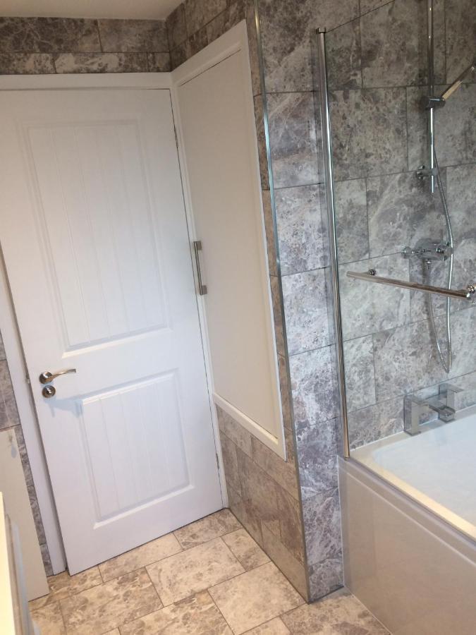 Beautiful En-Suite Bedroom Ipswich Ngoại thất bức ảnh