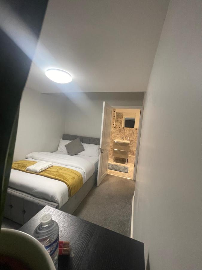 Beautiful En-Suite Bedroom Ipswich Ngoại thất bức ảnh