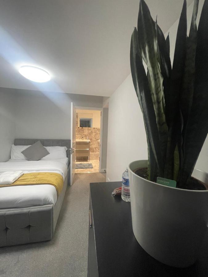 Beautiful En-Suite Bedroom Ipswich Ngoại thất bức ảnh